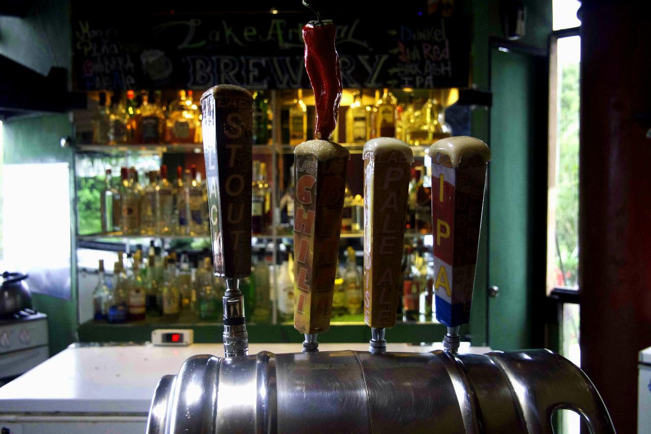 Lake Arenal Hotel And Brewery Tronadora Bagian luar foto